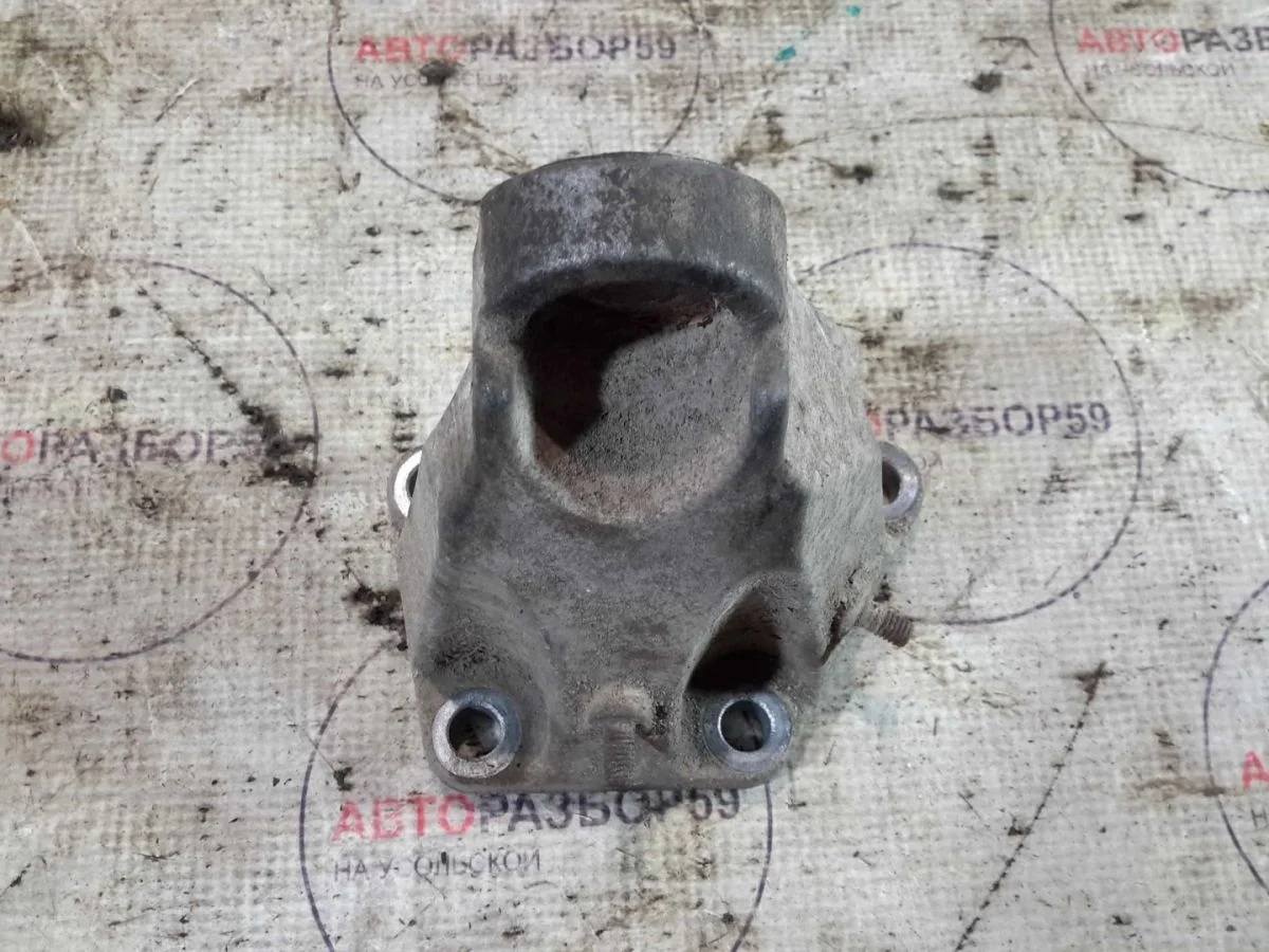 Кронштейн двигателя левый Lexus GS III рестайлинг (2007—2011)