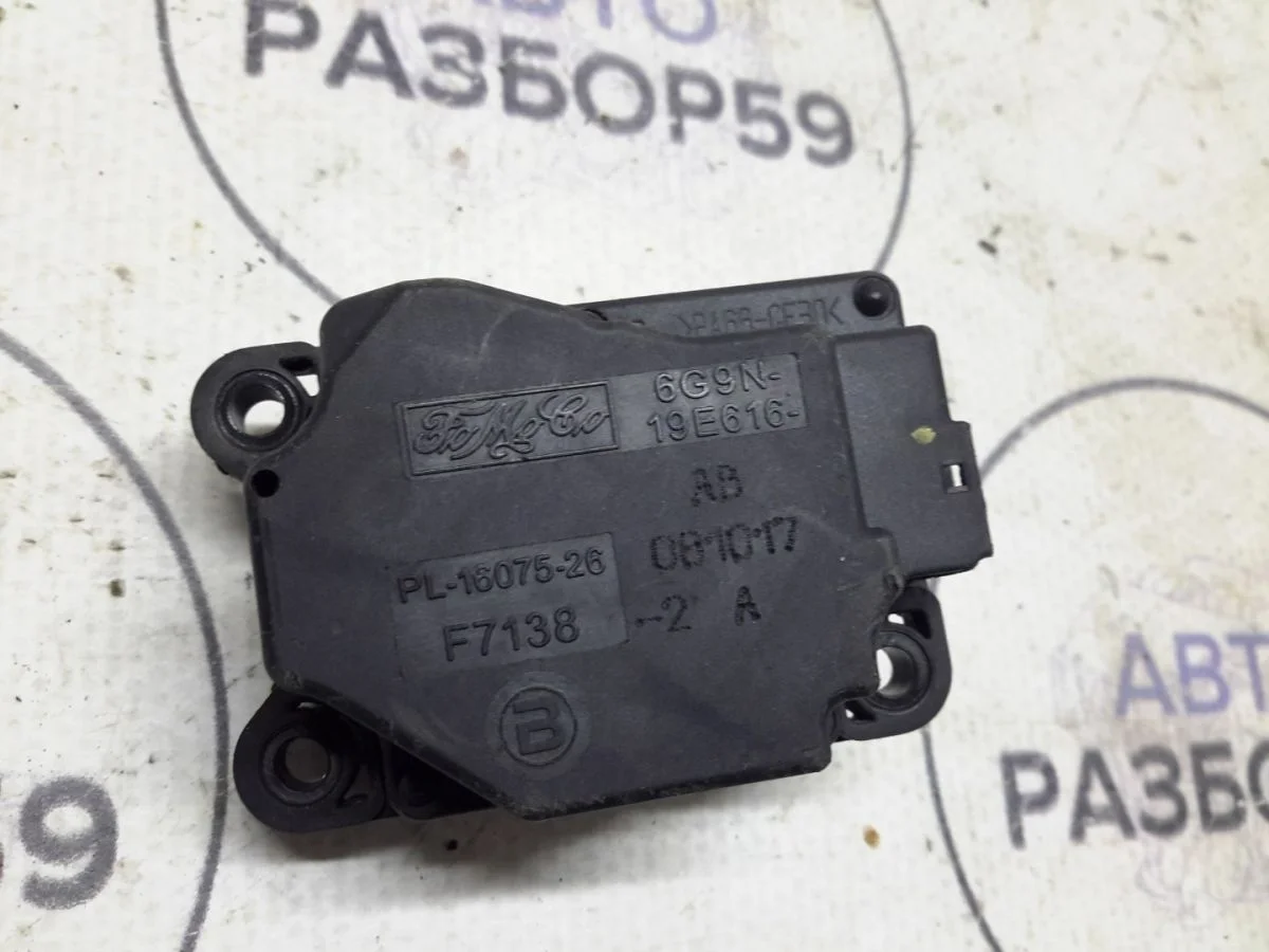 Сервопривод отопителя Land Rover Freelander II рестайлинг 2 (2012—2014)