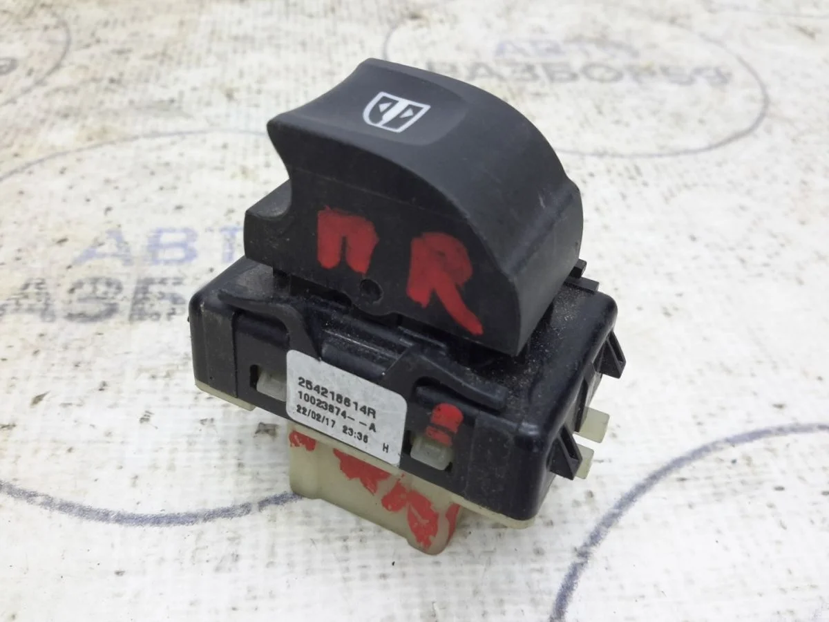 Кнопка стеклоподъемника ВАЗ (LADA) XRAY I (2015—2022)