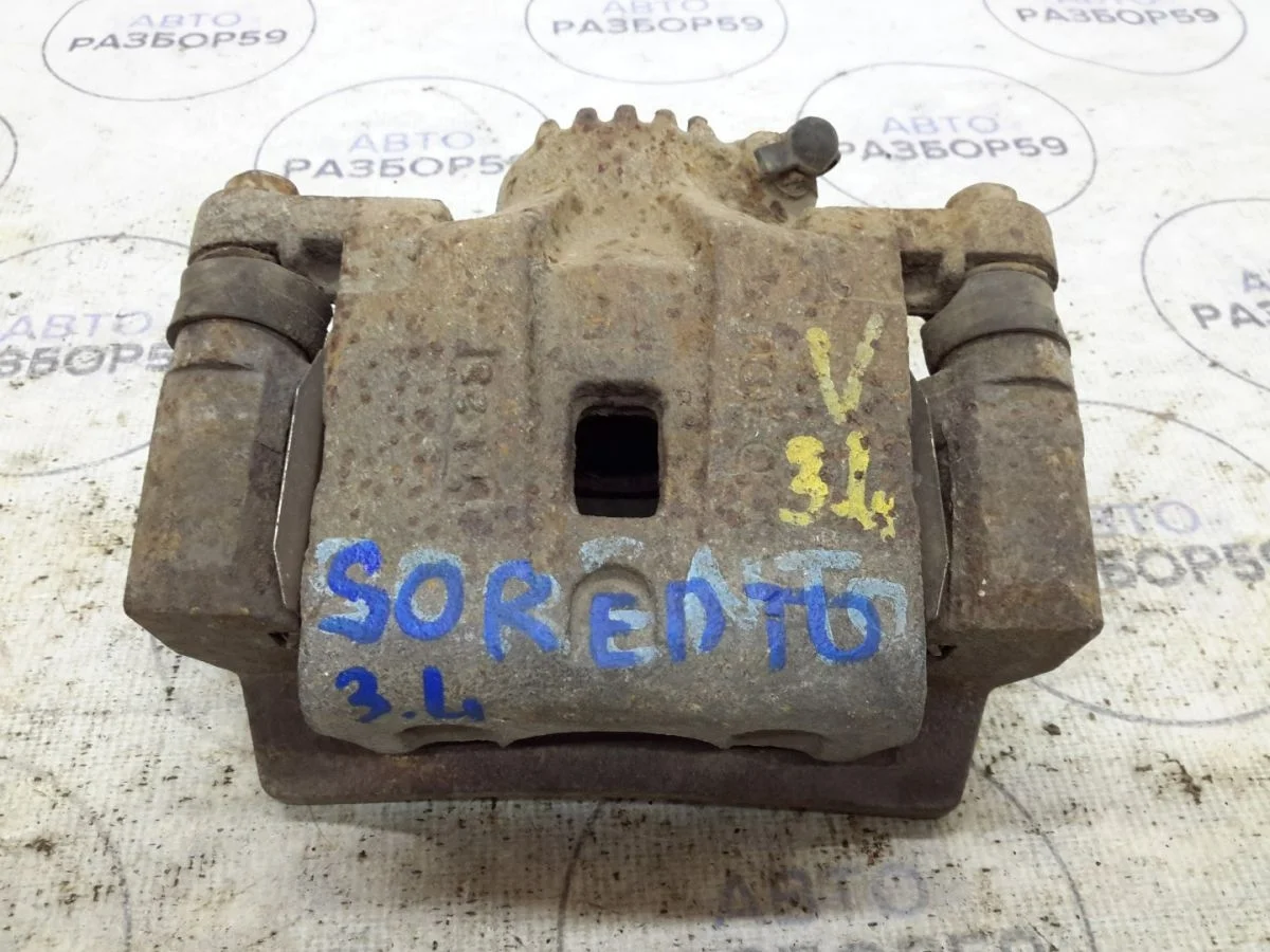 Суппорт задний левый Kia Sorento I (2002—2006)