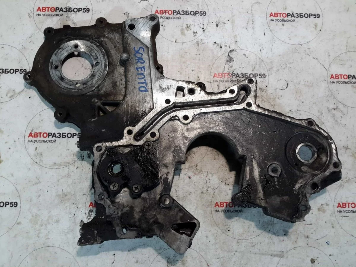 Крышка двигателя Kia Sorento I (2002—2006)