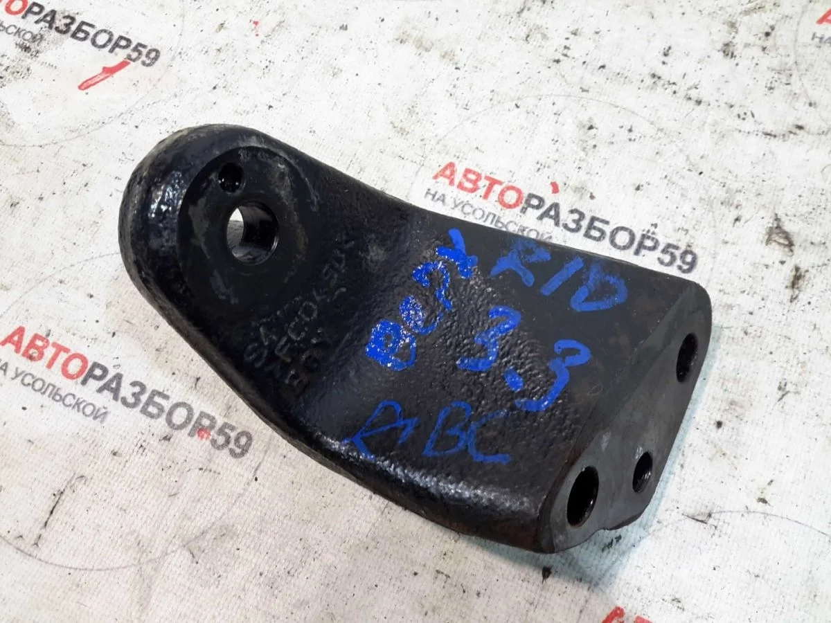 Кронштейн опоры двигателя правый Kia Rio III рестайлинг (2015—2017)