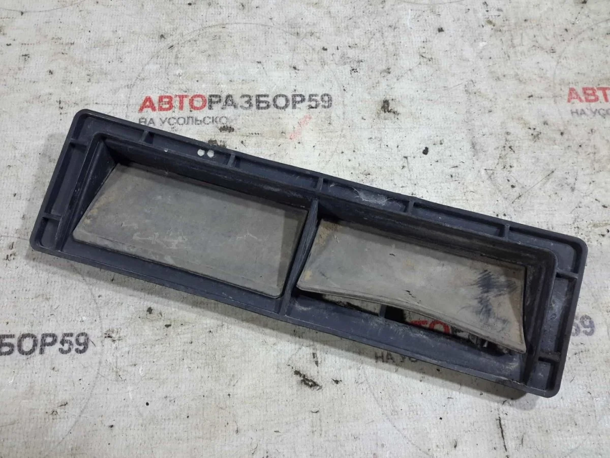 Решетка вентиляционная Kia Rio III рестайлинг (2015—2017)