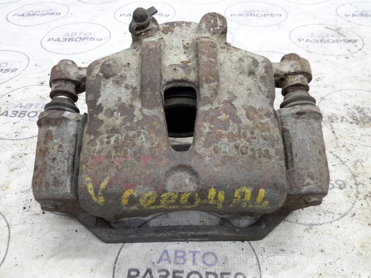 Суппорт передний левый Kia Ceed ED рестайлинг (2010—2012)