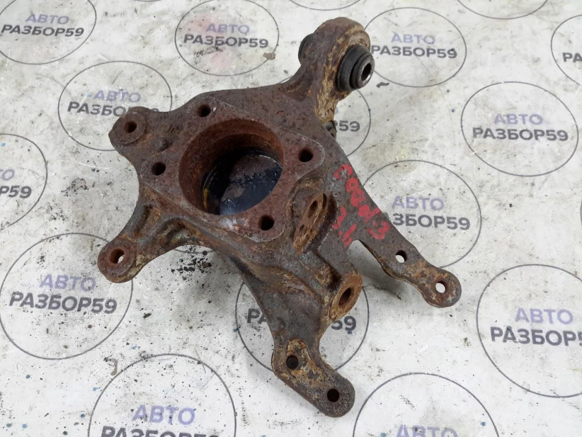 Кулак задний левый Kia Ceed ED (2006—2010)