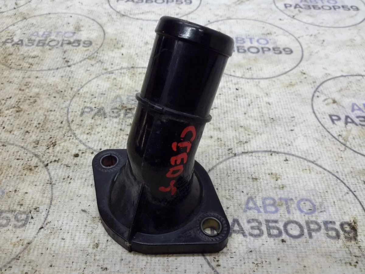 Фланец термостата Kia Ceed ED рестайлинг (2010—2012)