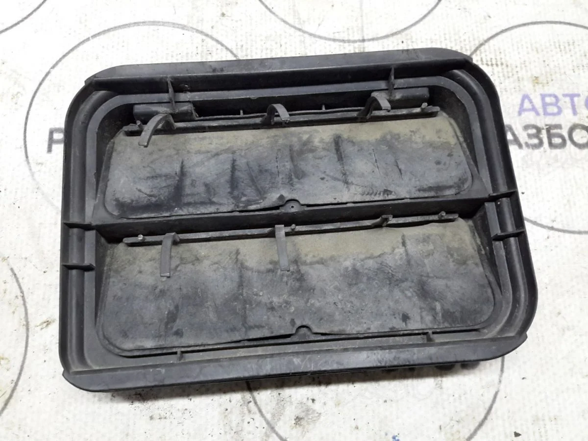 Решетка вентиляционная Infiniti FX35 I (2002—2006)