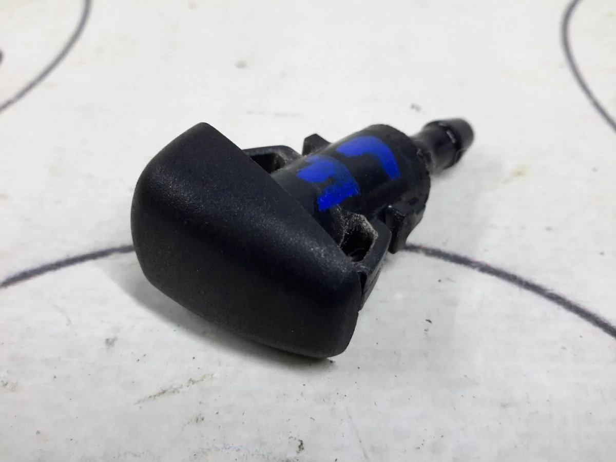 Форсунка омывателя стекла Hyundai Sonata VII рестайлинг (2017—2019)