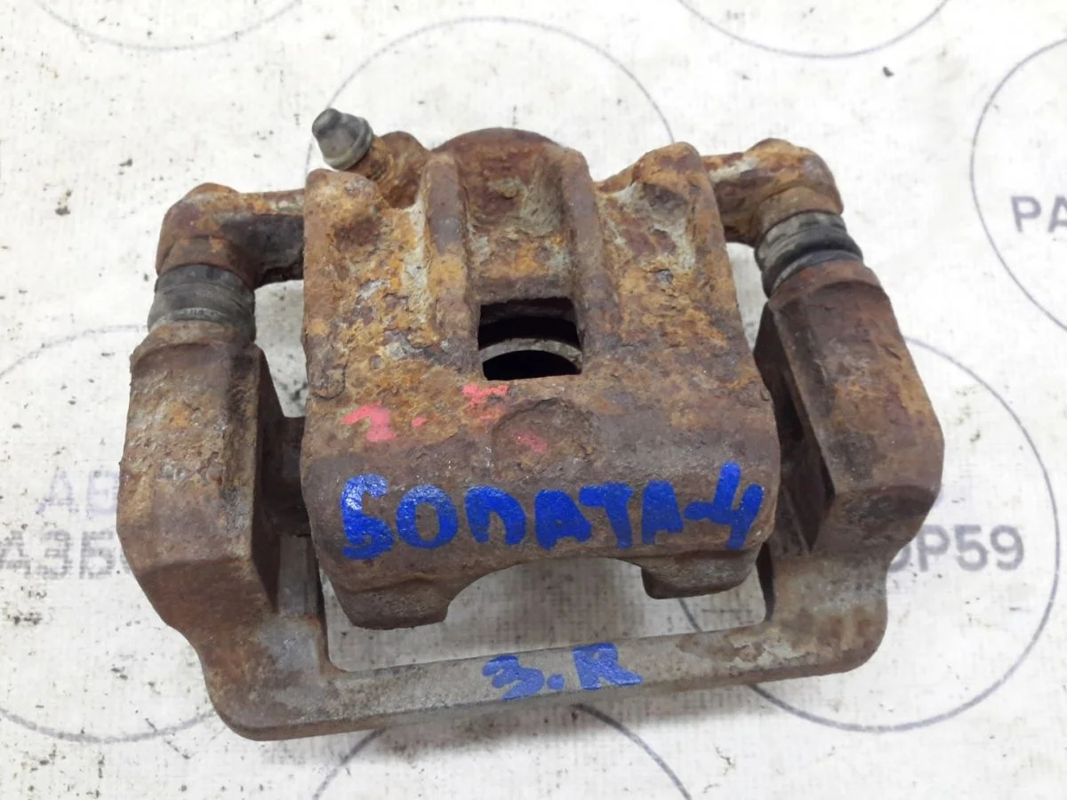 Суппорт задний правый Hyundai Sonata IV рестайлинг (2001—2012)