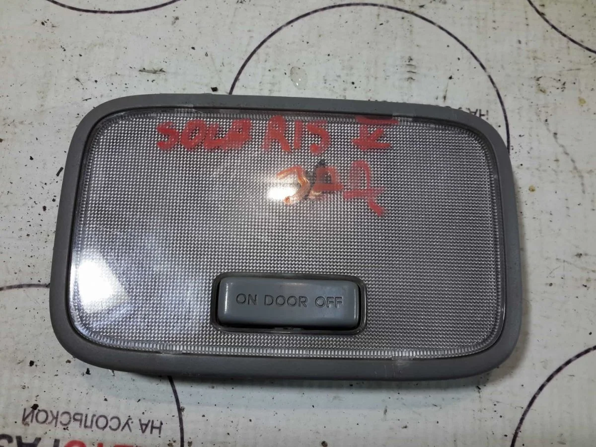 Плафон салонный Hyundai Solaris I (2010—2014)