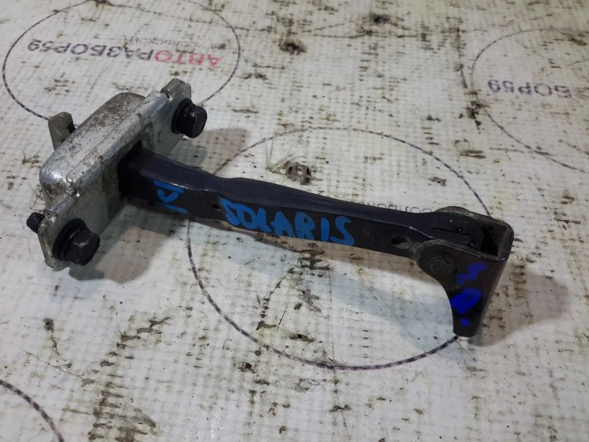 Ограничитель двери Hyundai Solaris I (2010—2014)