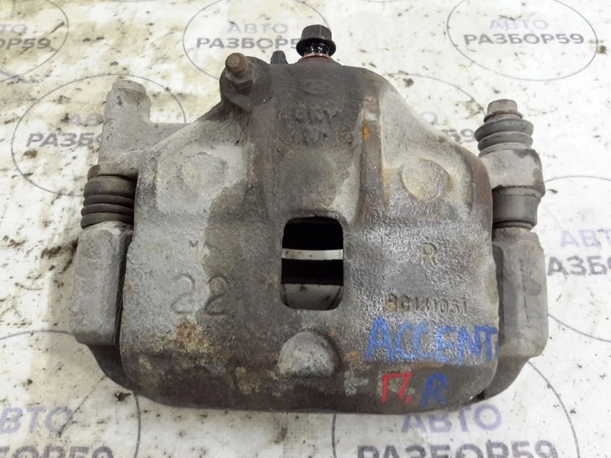 Суппорт передний правый Hyundai Accent II (1999—2012)