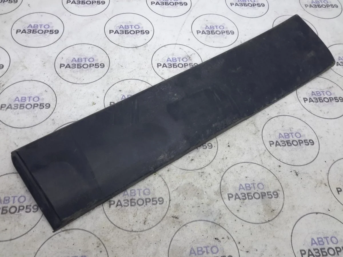 Накладка двери задней левой Honda CR-V III (2006—2009)