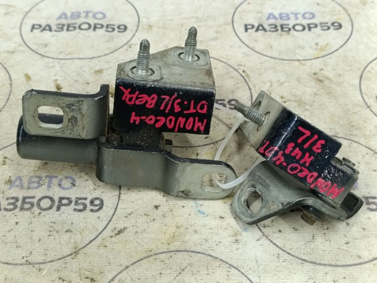 Петля двери Ford Mondeo IV рестайлинг (2010—2014)