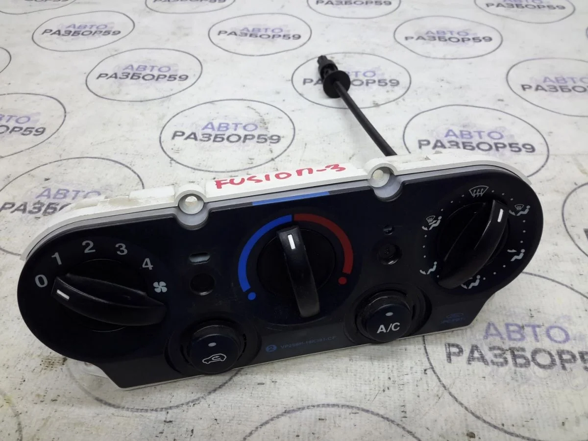 Блок управления отопителем Ford Fusion I (2002—2005)