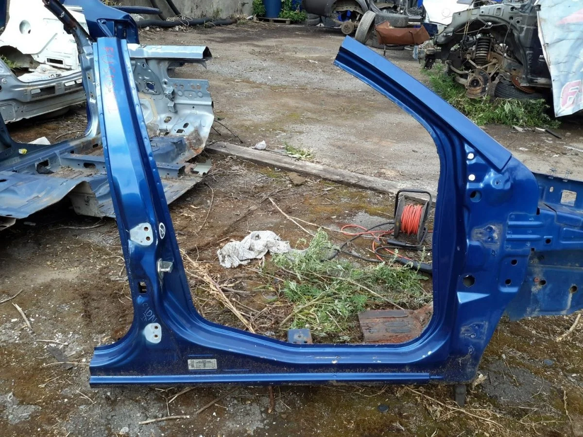 Порог правый Ford Fusion I (2002—2005)