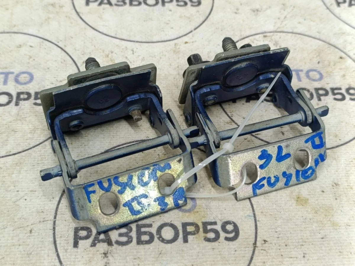 Петля двери багажника Ford Fusion I (2002—2005)