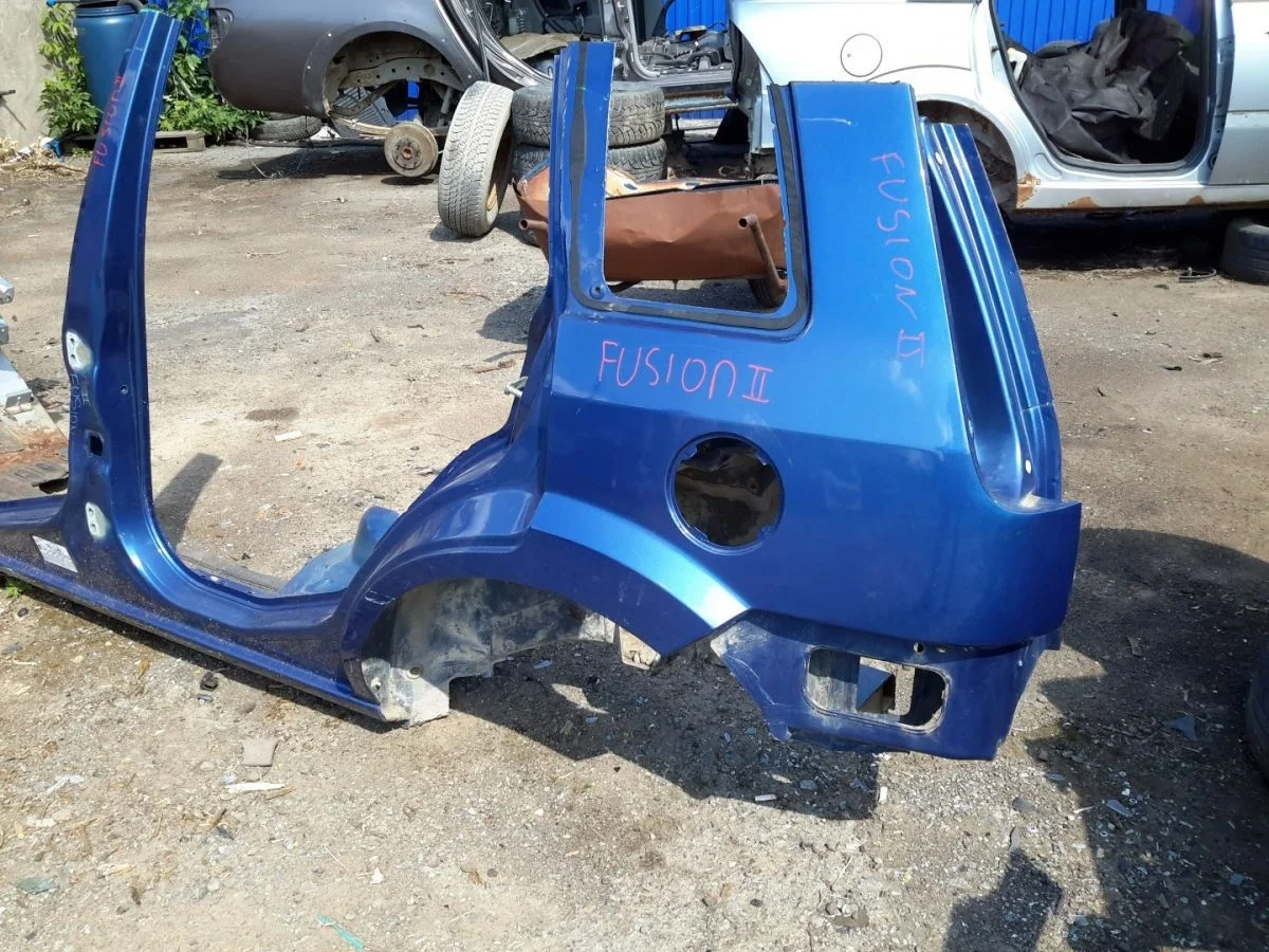 Крыло заднее левое Ford Fusion I (2002—2005)