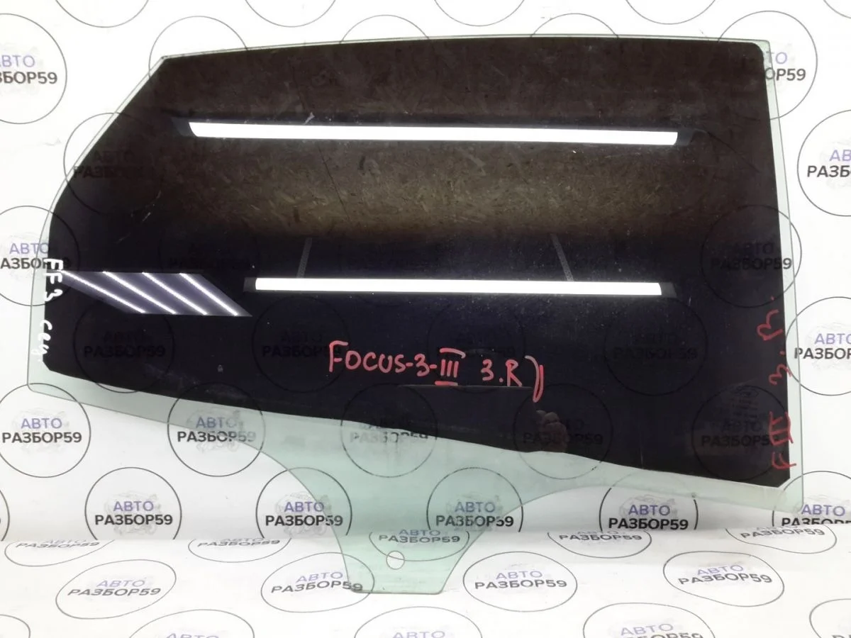 Стекло заднее правое Ford Focus III рестайлинг (2014—2019)