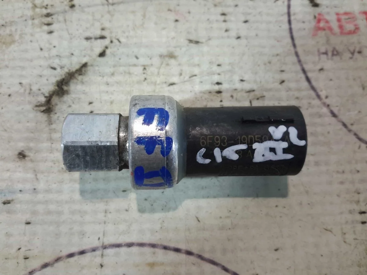 Датчик кондиционера Ford Focus II (2005—2008)