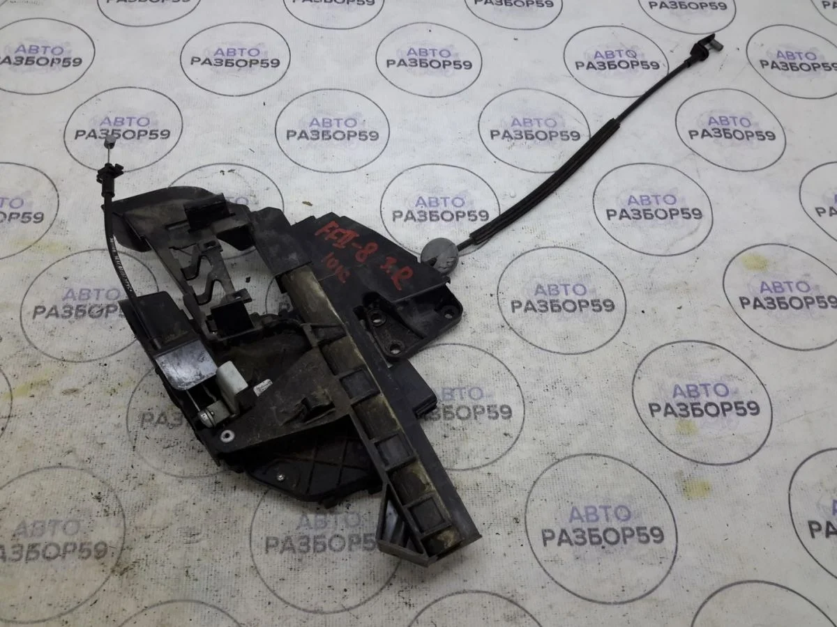 Замок задний правый Ford Focus II (2005—2008)