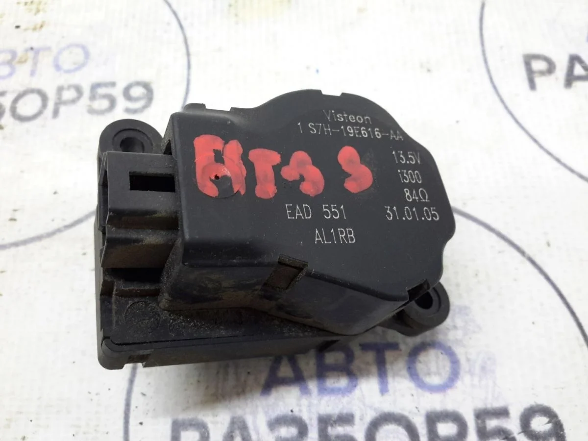 Сервопривод отопителя Ford Focus I (1998—2004)