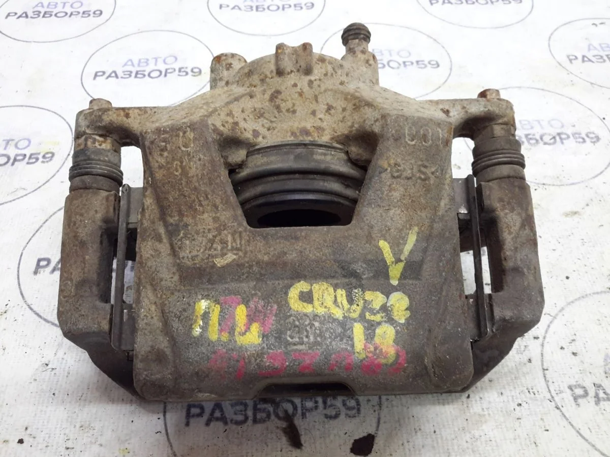 Суппорт передний левый Chevrolet Cruze I (2009—2012)