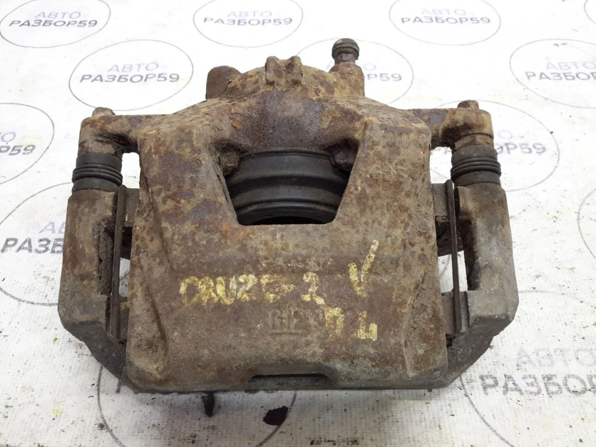 Суппорт передний левый Chevrolet Cruze I (2009—2012)