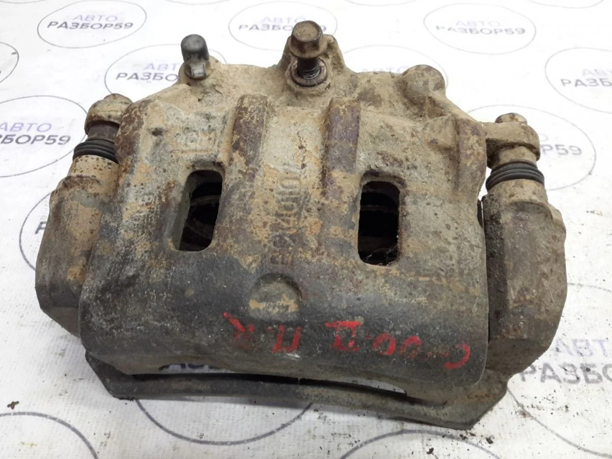 Суппорт передний правый Chevrolet Captiva I (2006—2011)