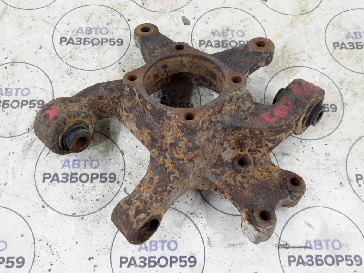 Кулак задний правый Chevrolet Captiva I (2006—2011)