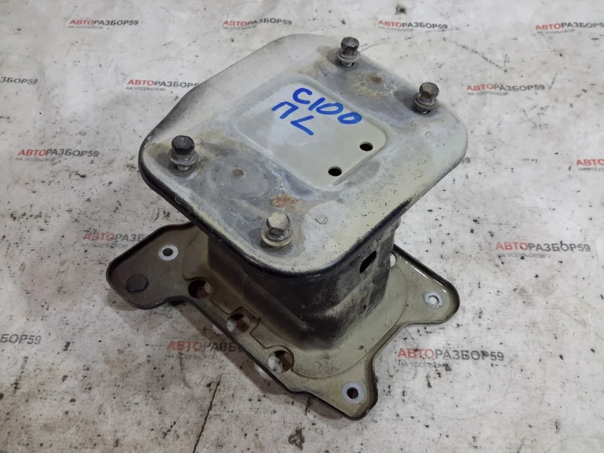 Кронштейн усилителя бампера Chevrolet Captiva I (2006—2011)