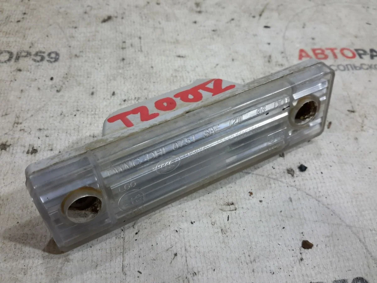 Плафон подсветки номера Chevrolet Aveo I (2003—2008)