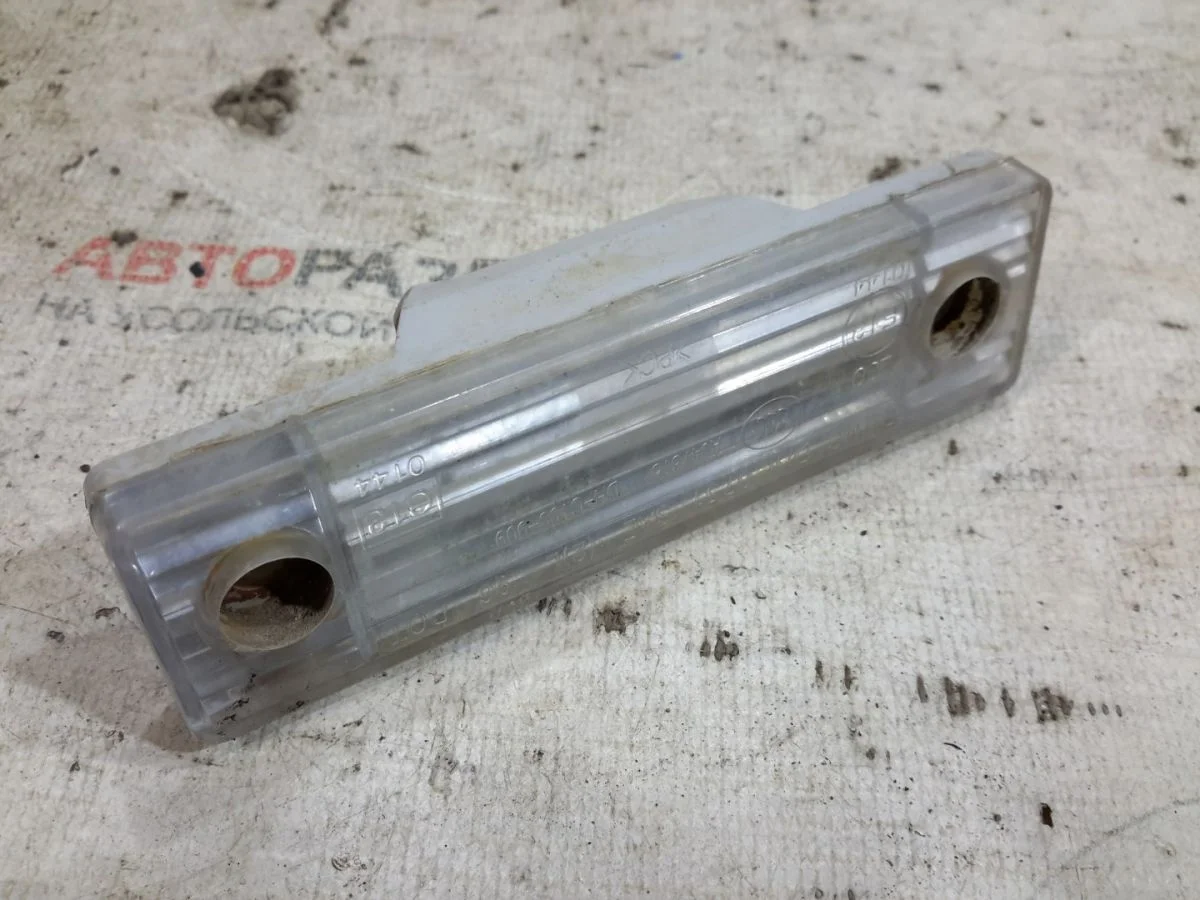 Плафон подсветки номера Chevrolet Aveo I (2003—2008)