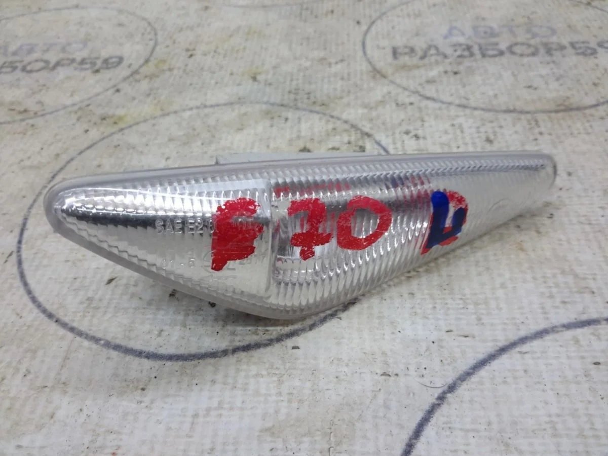 Повторитель в крыло BMW X5 E70 (2006—2010)