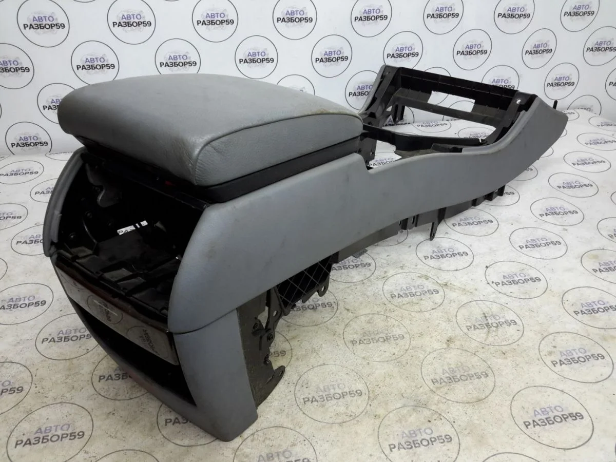 Подлокотник BMW X5 E53 (1999—2003)