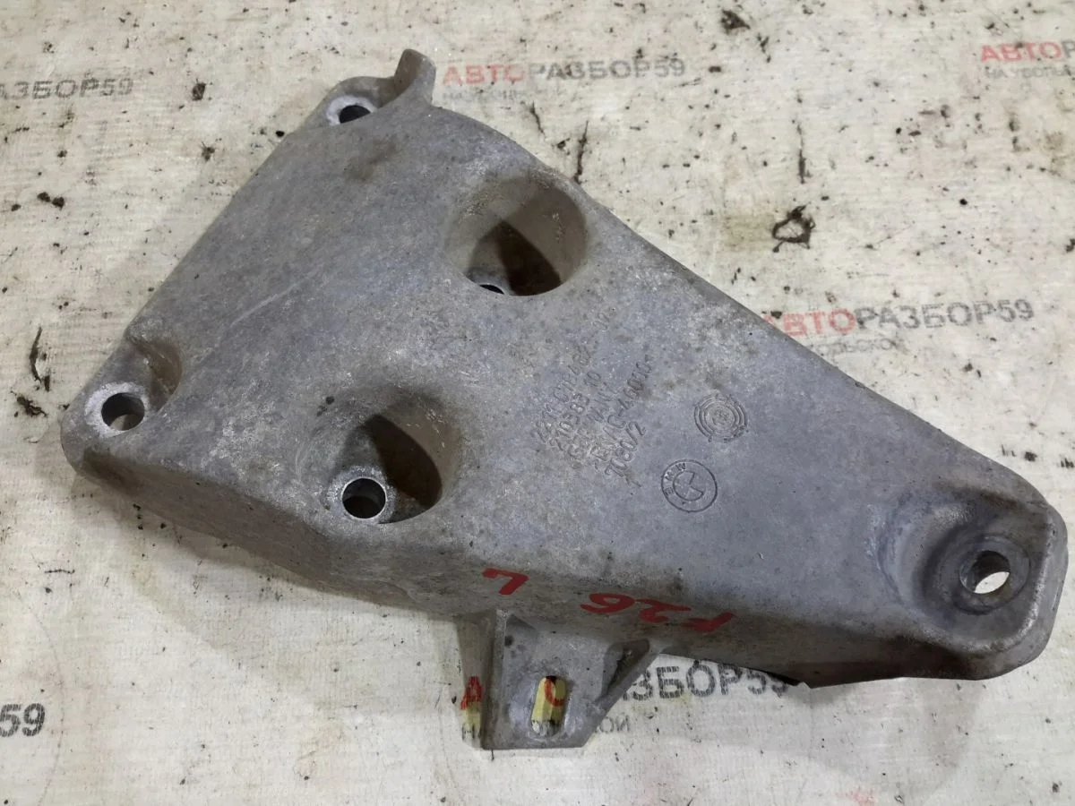 Кронштейн двигателя левый BMW X4 F26 (2014—2018)