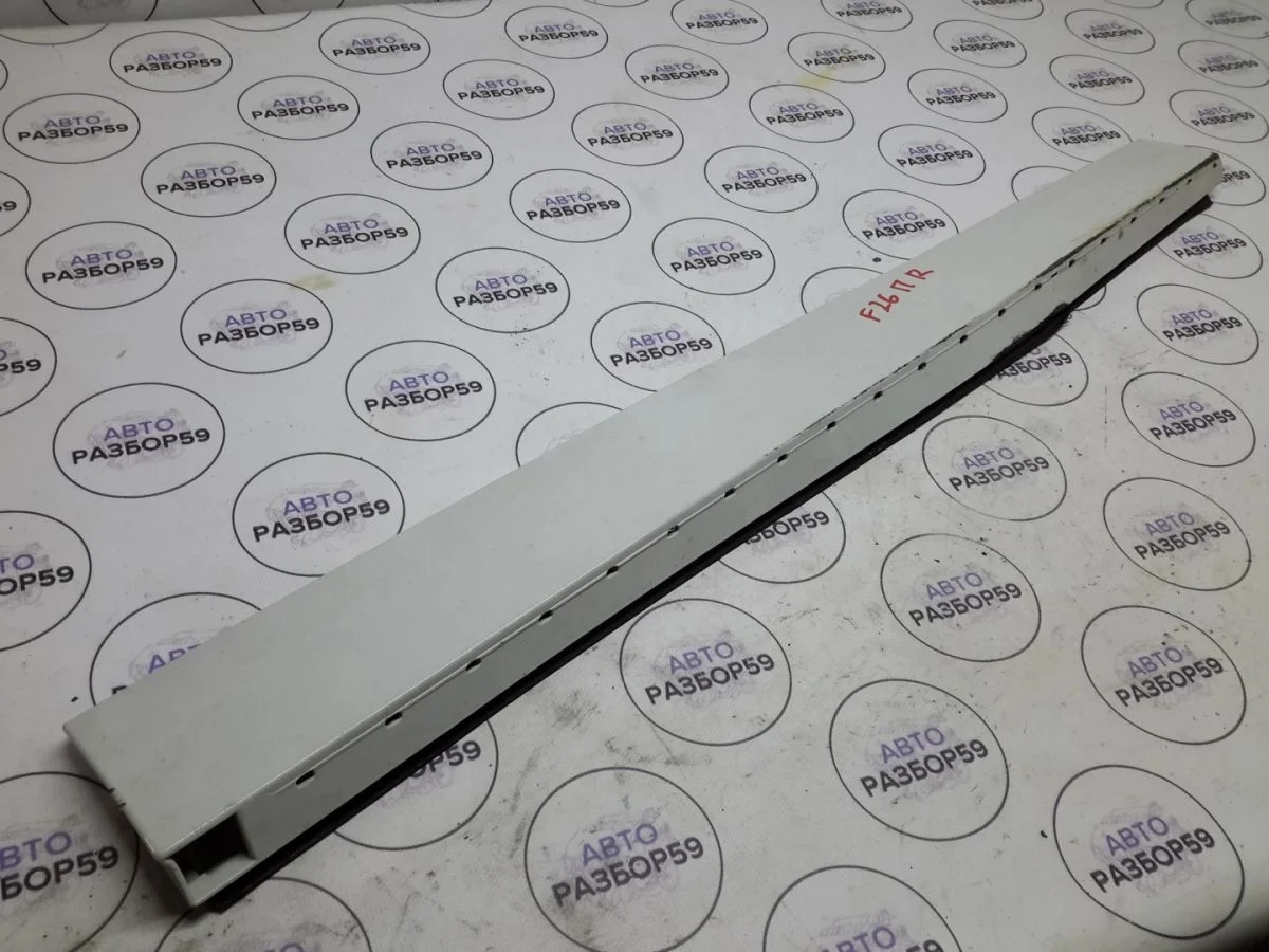 Молдинг двери передней правой BMW X4 F26 (2014—2018)