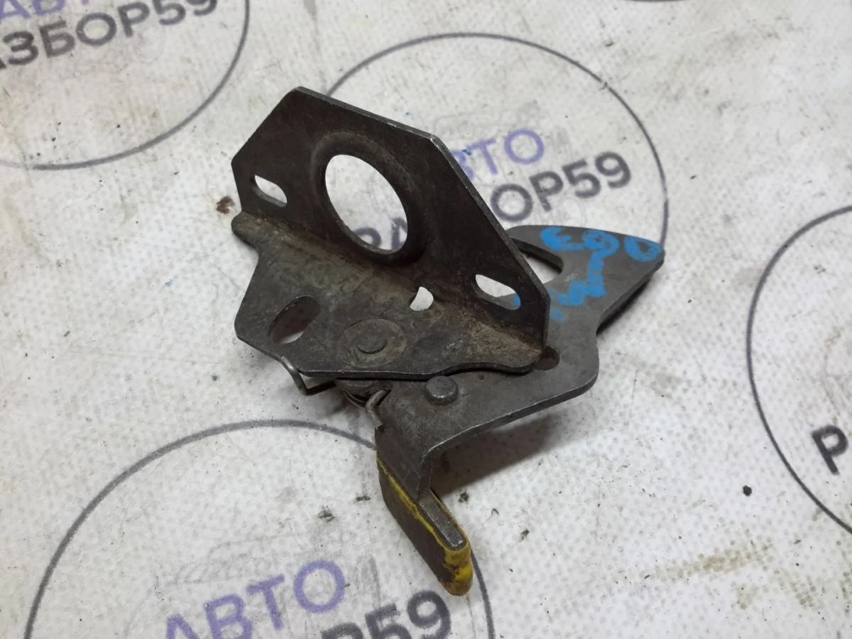 Замок капота BMW 3 серия E90/E91/E92/E93 (2005—2010)