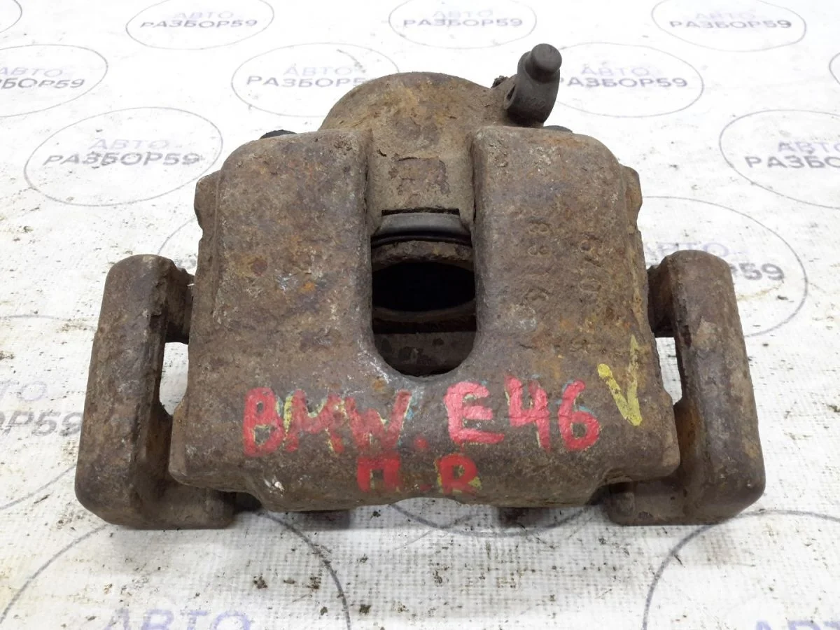 Суппорт передний правый BMW 5 серия E39 (1995—2000)