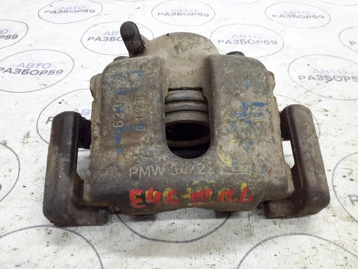 Суппорт передний левый BMW X3 E83 (2003—2006)