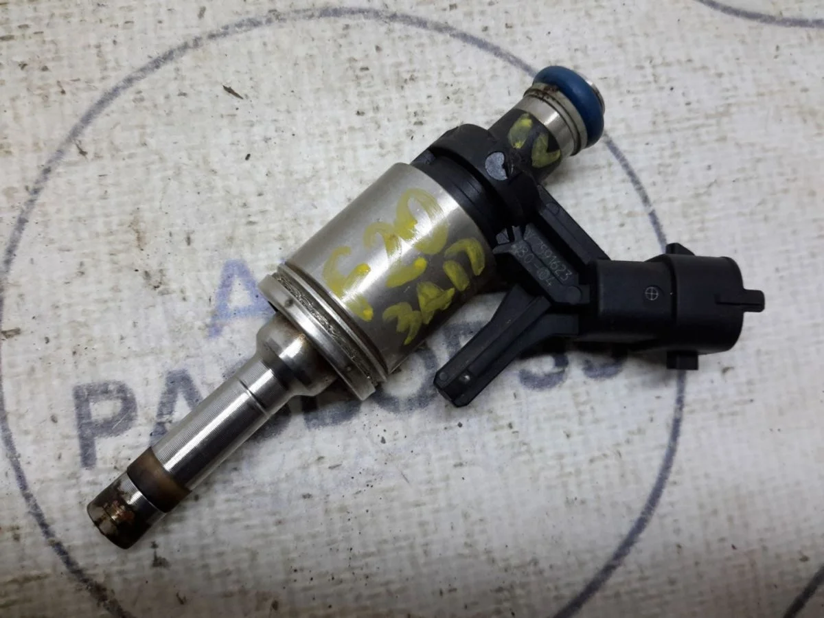 Форсунка топливная BMW 1 серия F20/F21 (2011—2015)