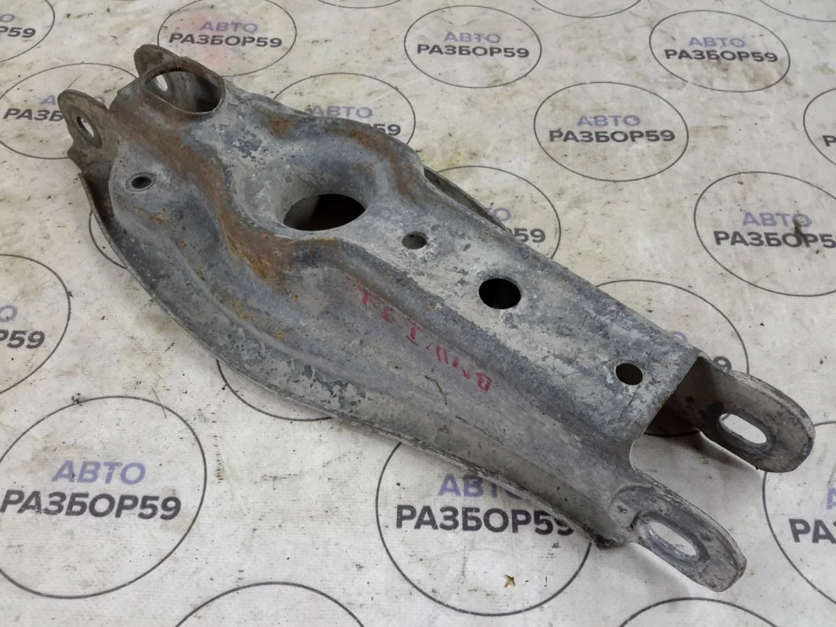 Рычаг задний нижний BMW 1 серия E81/E82/E87/E88 рестайлинг (2007—2011)