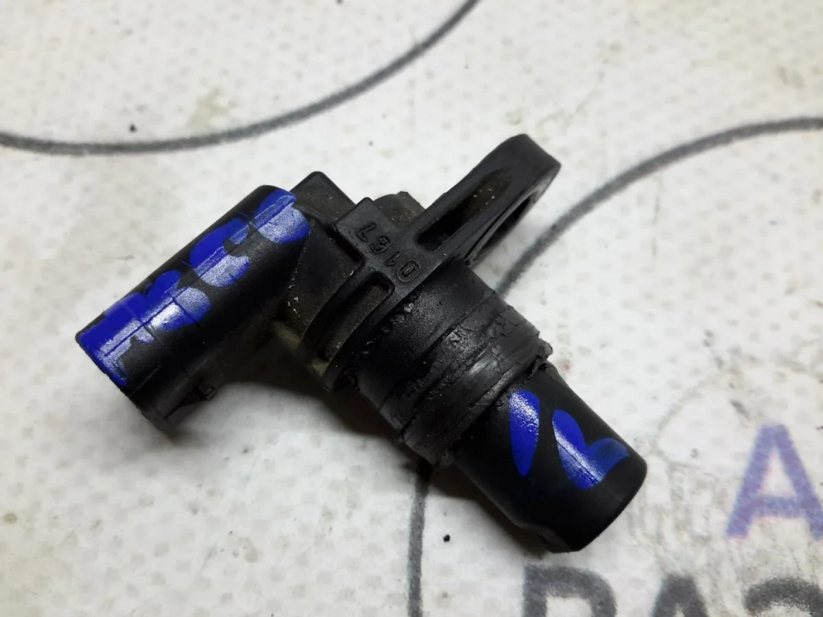 Датчик распредвала Audi A6 Allroad Quattro C6 (2006—2008)