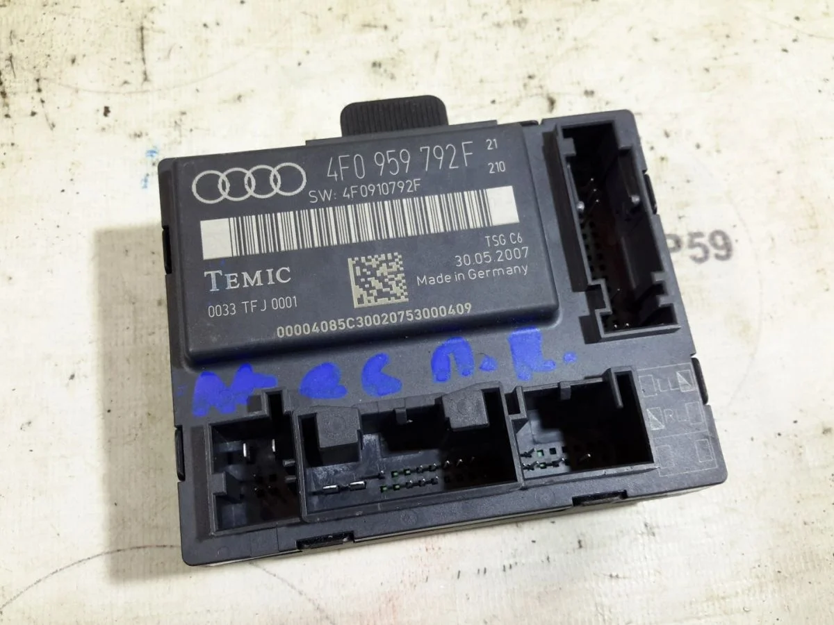 Блок комфорта Audi A6 Allroad Quattro C6 (2006—2008)