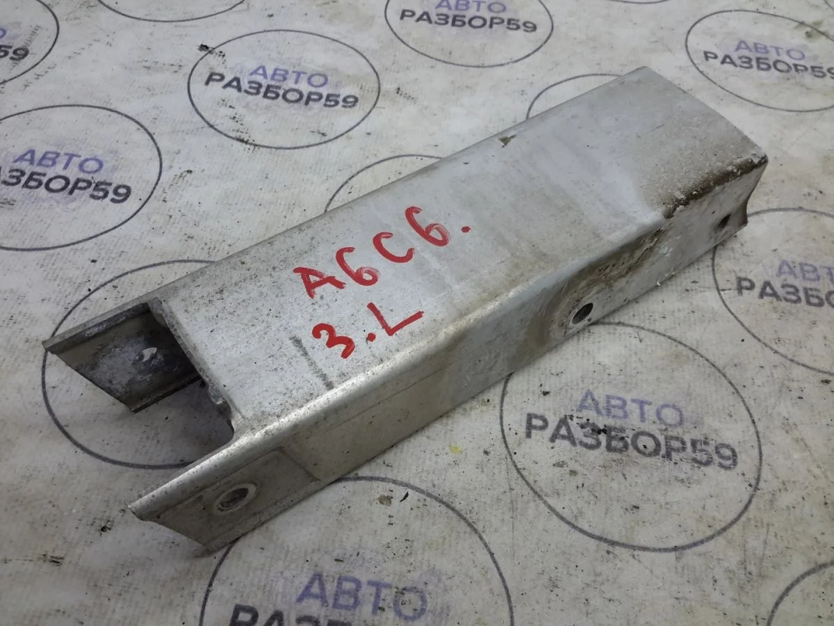 Кронштейн усилителя бампера Audi A6 Allroad Quattro C6 (2006—2008)