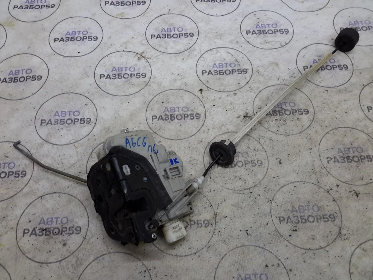 Замок передний левый Audi A6 Allroad Quattro C6 (2006—2008)