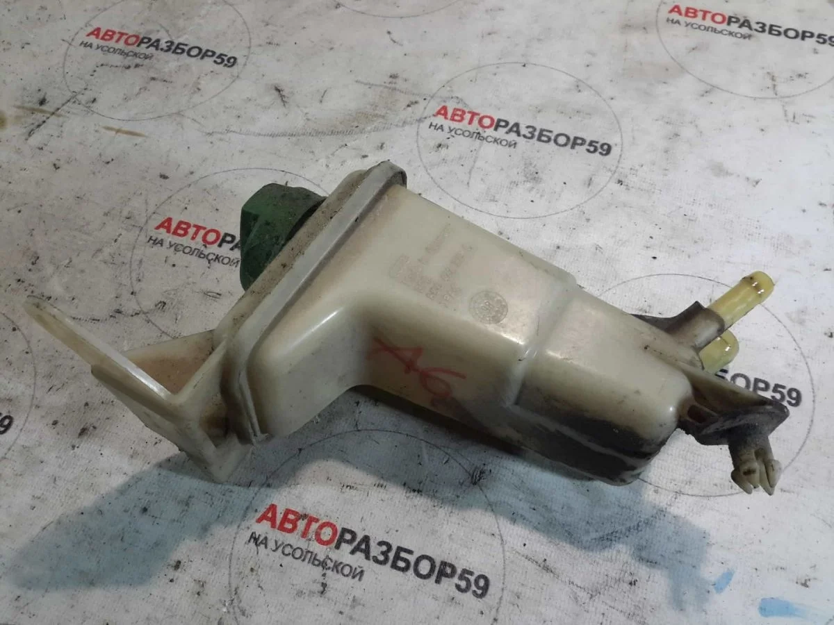 Бачок гидроусилителя Audi A6 C5 (1997—2001)