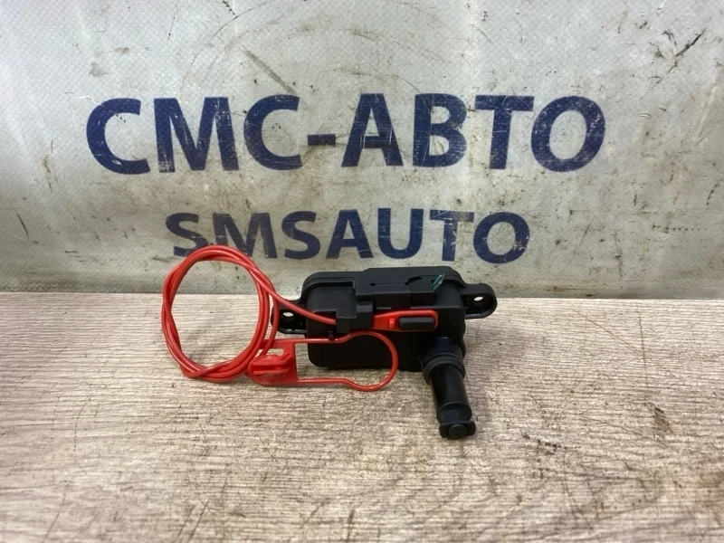 Замок лючка бензобака Audi A7 4L0862153C C7 3.0 CGW