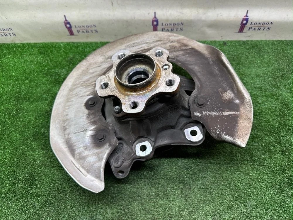 Кулак задний BMW G20