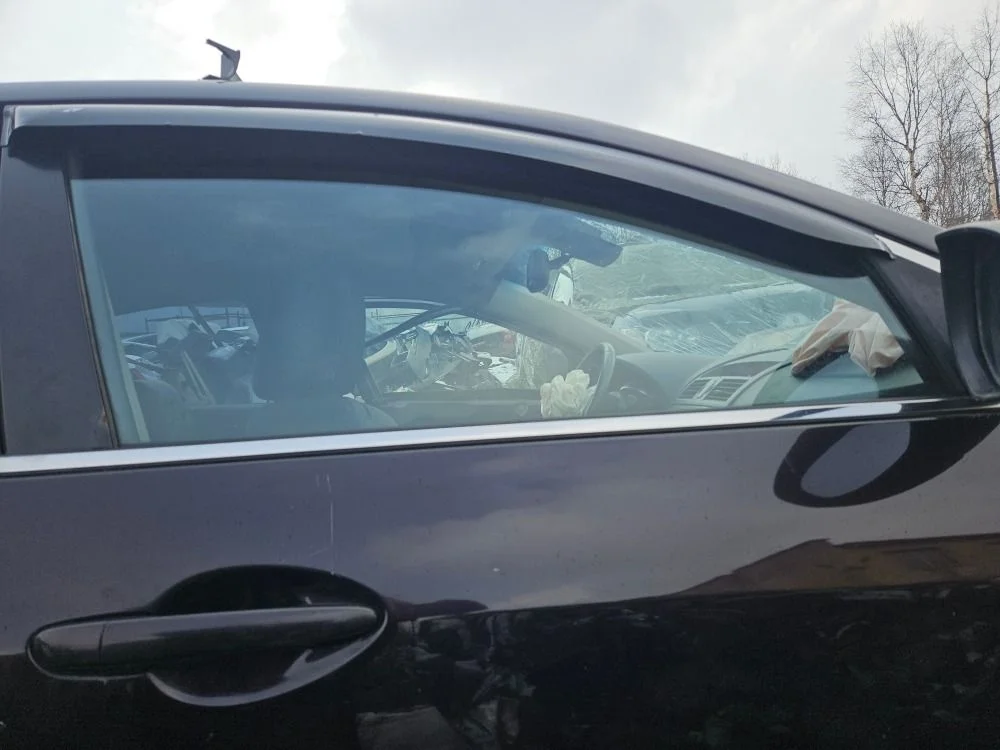 Стекло двери передней правой на Mazda 6 GH